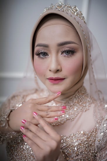 Make Up Pernikahan Hijab Nasional