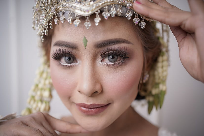 Make up Pernikahan Adat Sunda